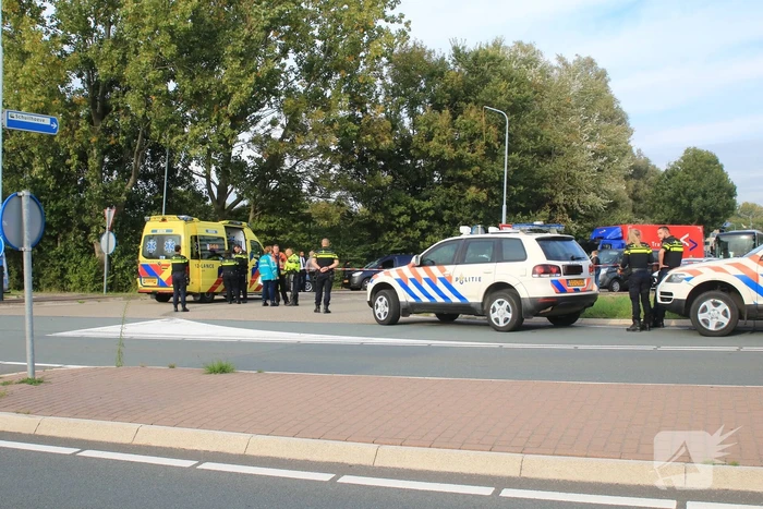 Ravage na botsing tussen vrachtwagen en bestelbus