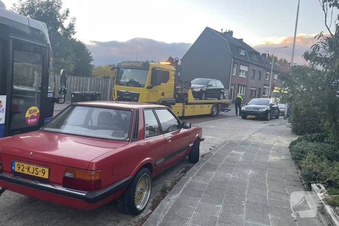 SCHADE BIJ AANRIJDING bij inrit