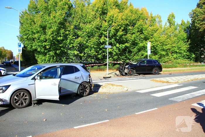 Bestuurder slaat op de vlucht na ongeval