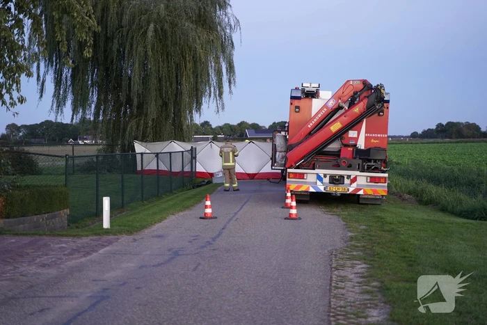 Dode na eenzijdige aanrijding met boom