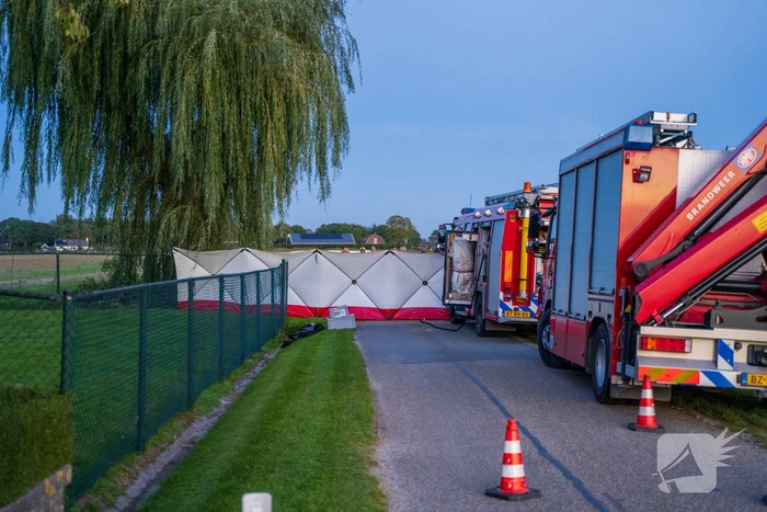 Dode na eenzijdige aanrijding met boom