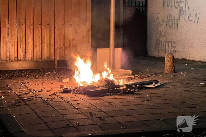 Afvalbrand snel onder controle