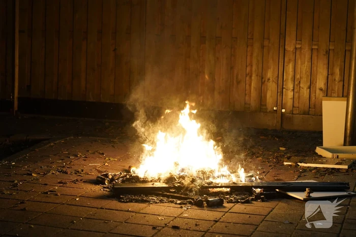Afvalbrand snel onder controle