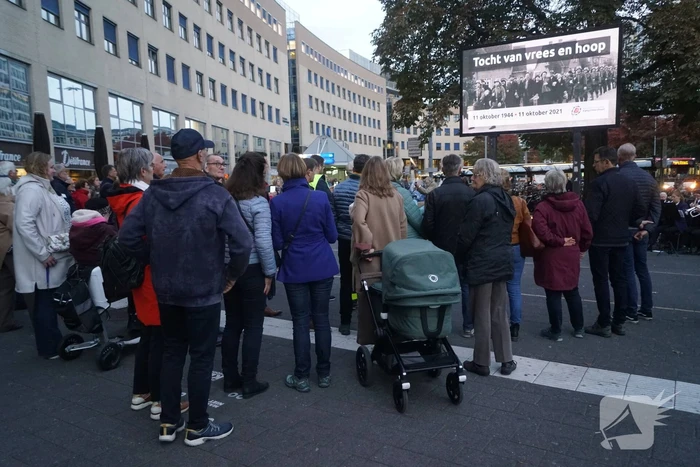Indrukwekkende herdenkingstocht tijdens Tocht van Vrees en Hoop