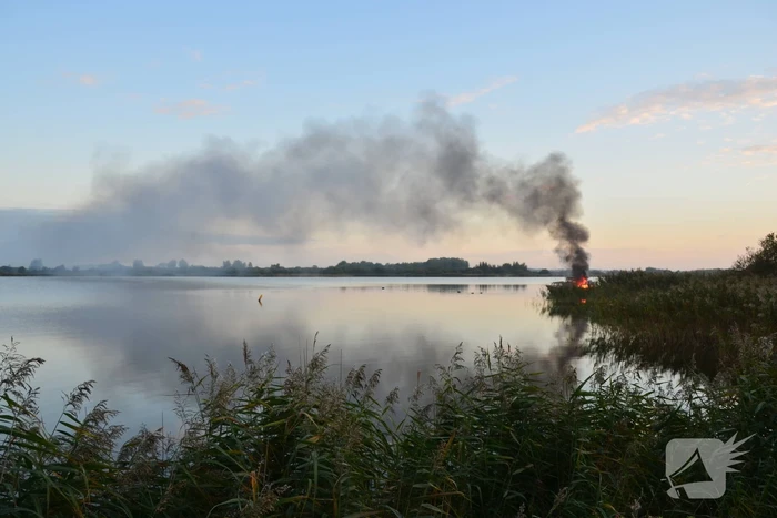 Flinke rookontwikkeling bij brand op plezierboot