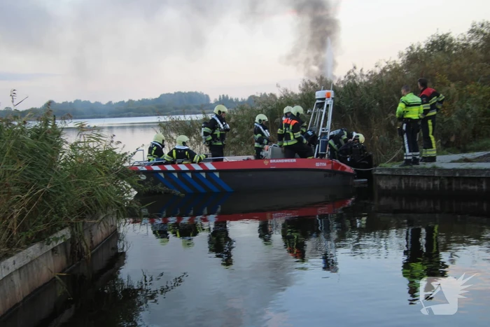 Flinke rookontwikkeling bij brand op plezierboot