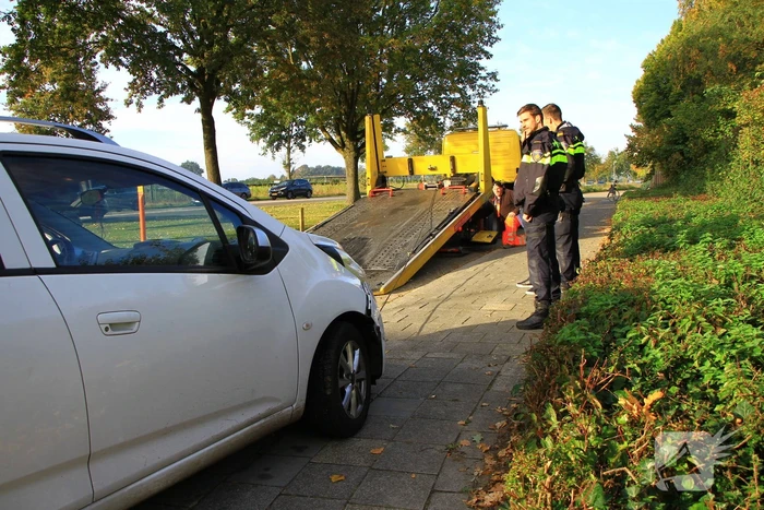Twee automobilisten in botsing na uitwijken voor ambulance