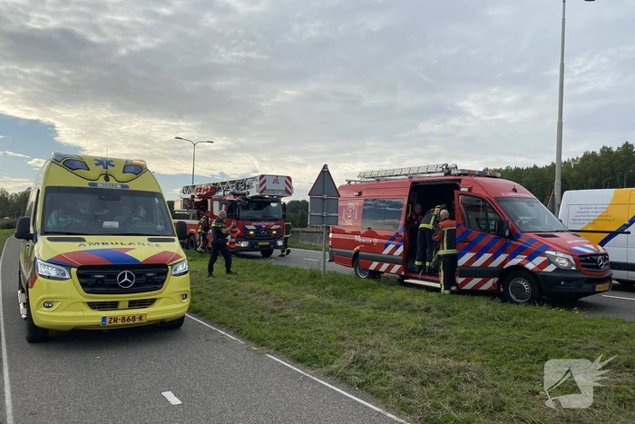 Scootmobiel achtergelaten brandweer zoekt sloot af