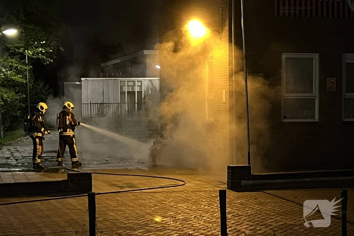 Scooter gaat in vlammen op