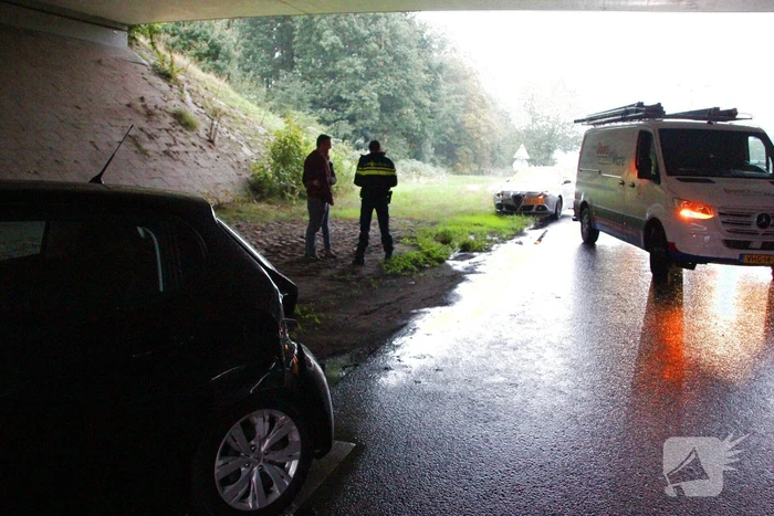 Twee personenwagens beschadigd bij kop-staart ongeval