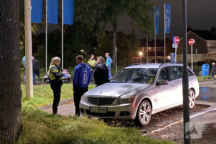 Automobilist en scooterrijder komen in botsing