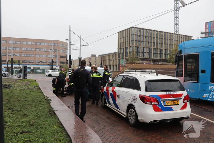 Man met veel machtsvertoon uit trein gehaald