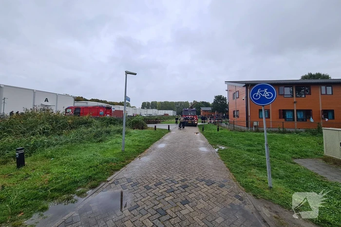 Dak van asielzoekerscentrum stort in