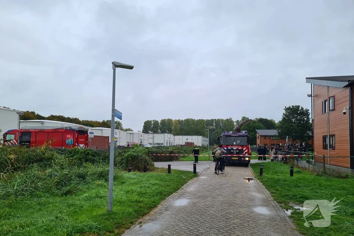 Dak van asielzoekerscentrum stort in