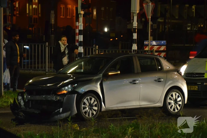 Scooterrijder ernstig gewond na ongeval met auto