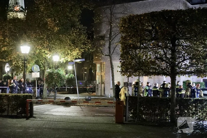 Verwarde aangehouden bij flatgebouw