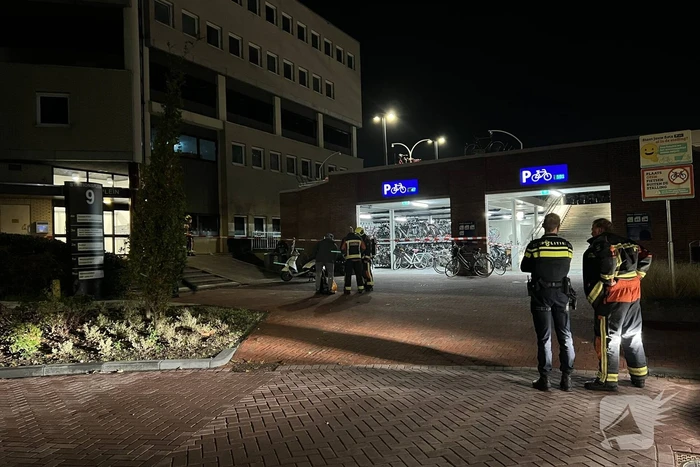 Brandweer verricht onderzoek wegens gaslucht