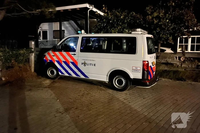 Personen gewond bij aanrijding op strand, bestuurder rijdt door