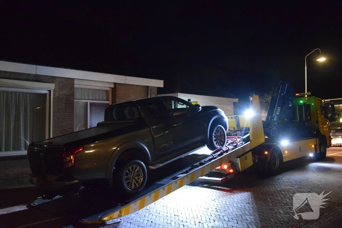 Personen gewond bij aanrijding op strand, bestuurder rijdt door