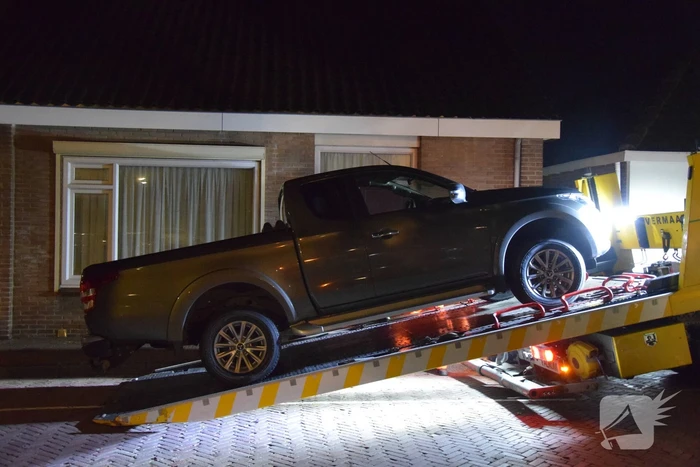 Personen gewond bij aanrijding op strand, bestuurder rijdt door