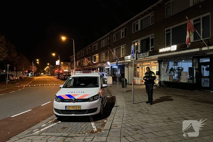 Politie op zoek naar overvallers op eetgelegenheid
