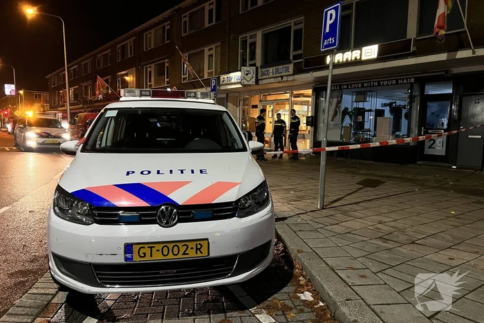 Politie op zoek naar overvallers op eetgelegenheid