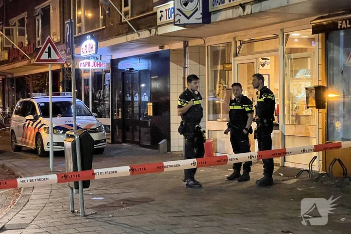 Politie op zoek naar overvallers op eetgelegenheid