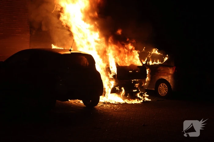 Flinke schade wegens overslaande brand