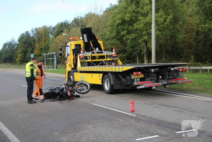 Motorrijder gewond na eenzijdig ongeval