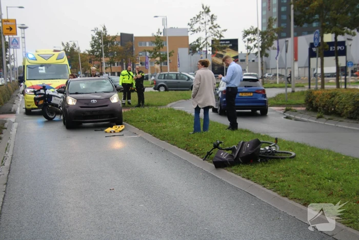 Fietser ernstig gewond bij aanrijding met auto