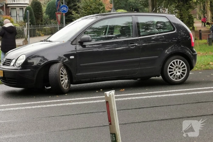 Verkeershinder door afgebroken voorwiel