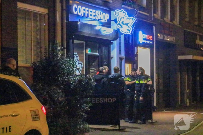 Gewapende overval op coffeeshop The Plug