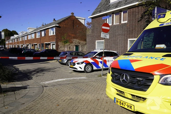 Ambulancemedewerker overgoten met heet water in woning