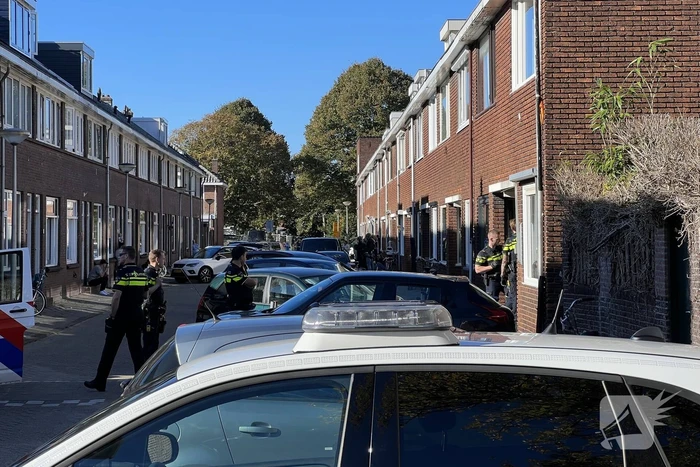 Ambulancemedewerker overgoten met heet water in woning