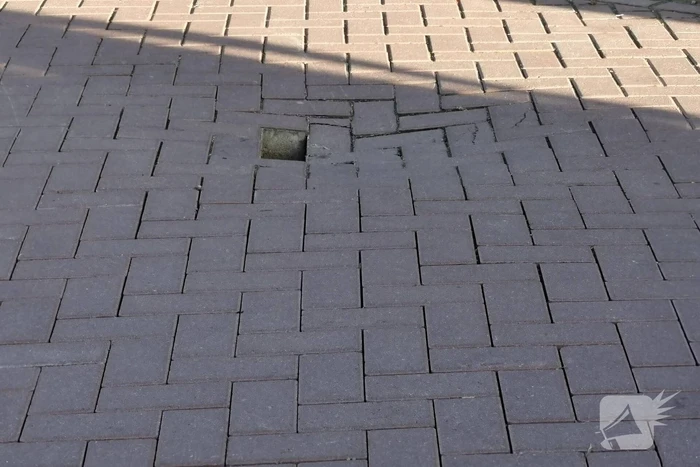 Weg afgesloten door Sinkhole