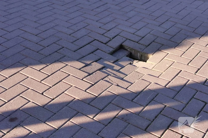 Weg afgesloten door Sinkhole