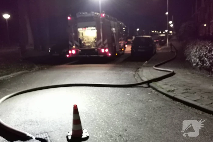 Brandweer spoelt riool door vanwege vreemde lucht