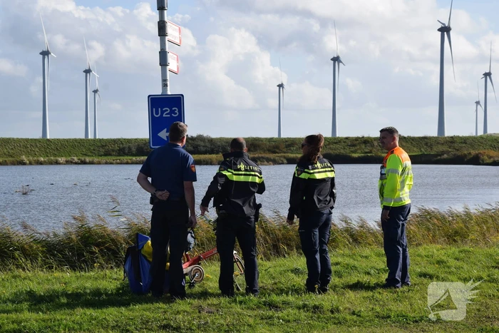 Hulpdiensten ingezet voor aangetroffen fiets naast water