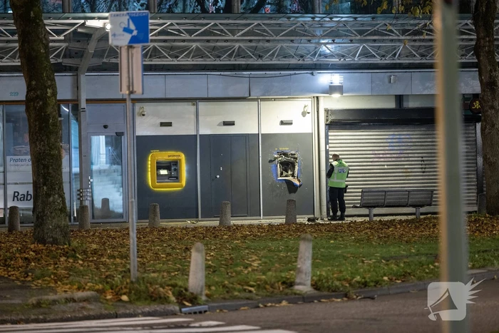 Forse schade na plofkraak op pinautomaat