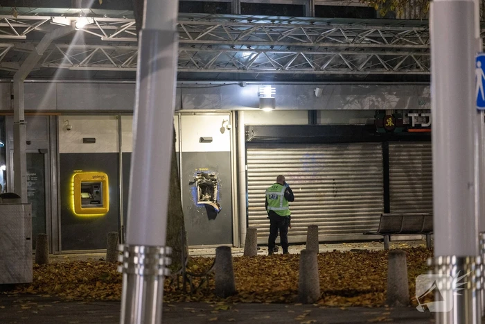 Forse schade na plofkraak op pinautomaat