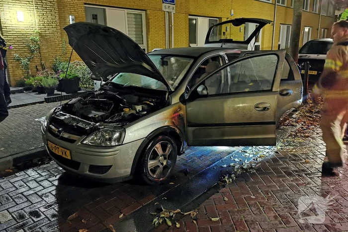 Auto beschadigd door brand
