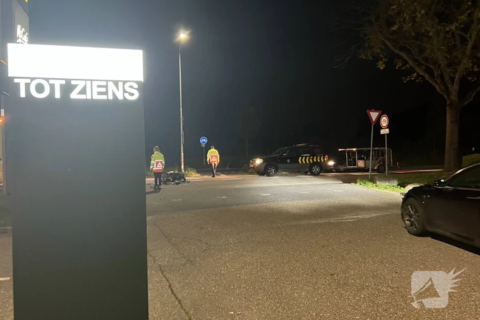 Scooterrijder gewond bij botsing tegen auto