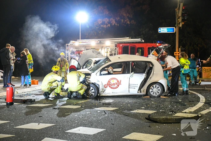 Botsing tussen twee personenauto's
