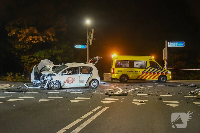 Botsing tussen twee personenauto's