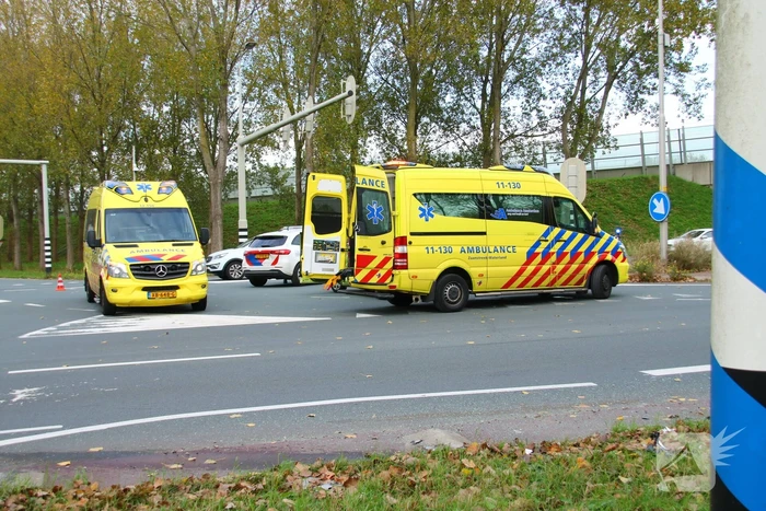 Persoon bekneld na ongeval op kruising