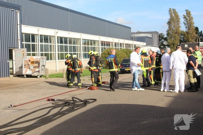 Bedrijfspand ontruimt door chemische reactie