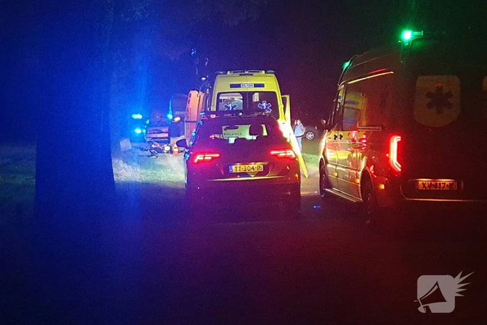 Ernstig ongeval tussen brommer en graafmachine