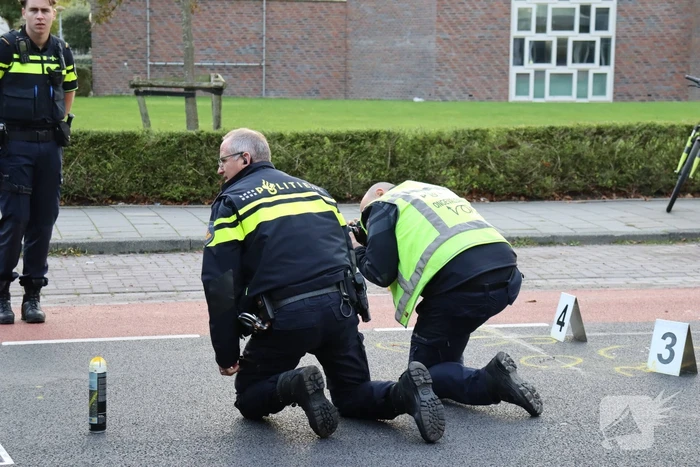 Man van 84 overleden bij aanrijding met vrachtwagen