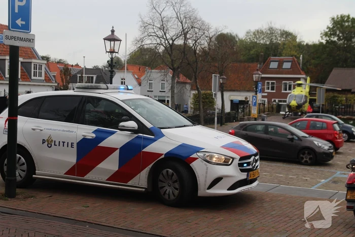 Traumahelikopter landt op brug