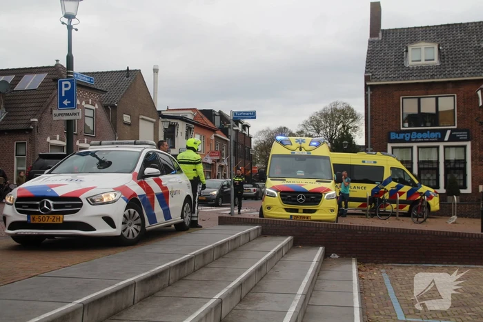 Traumahelikopter landt op brug